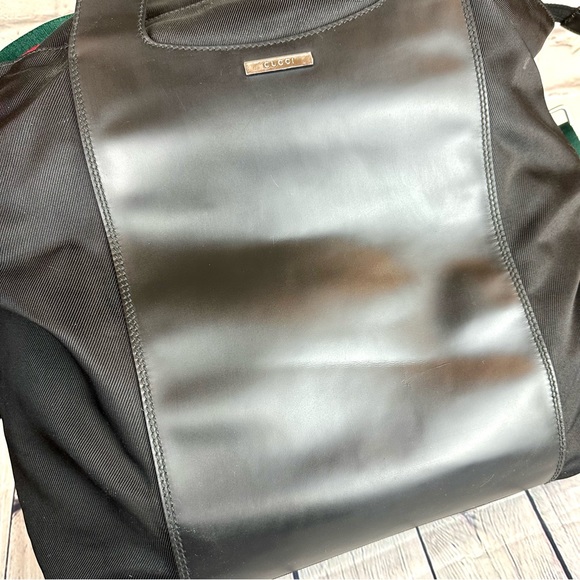 GUCCI black leather and nylon travel over-night crossbody bag LIKE NEW - Picture 8 of 16